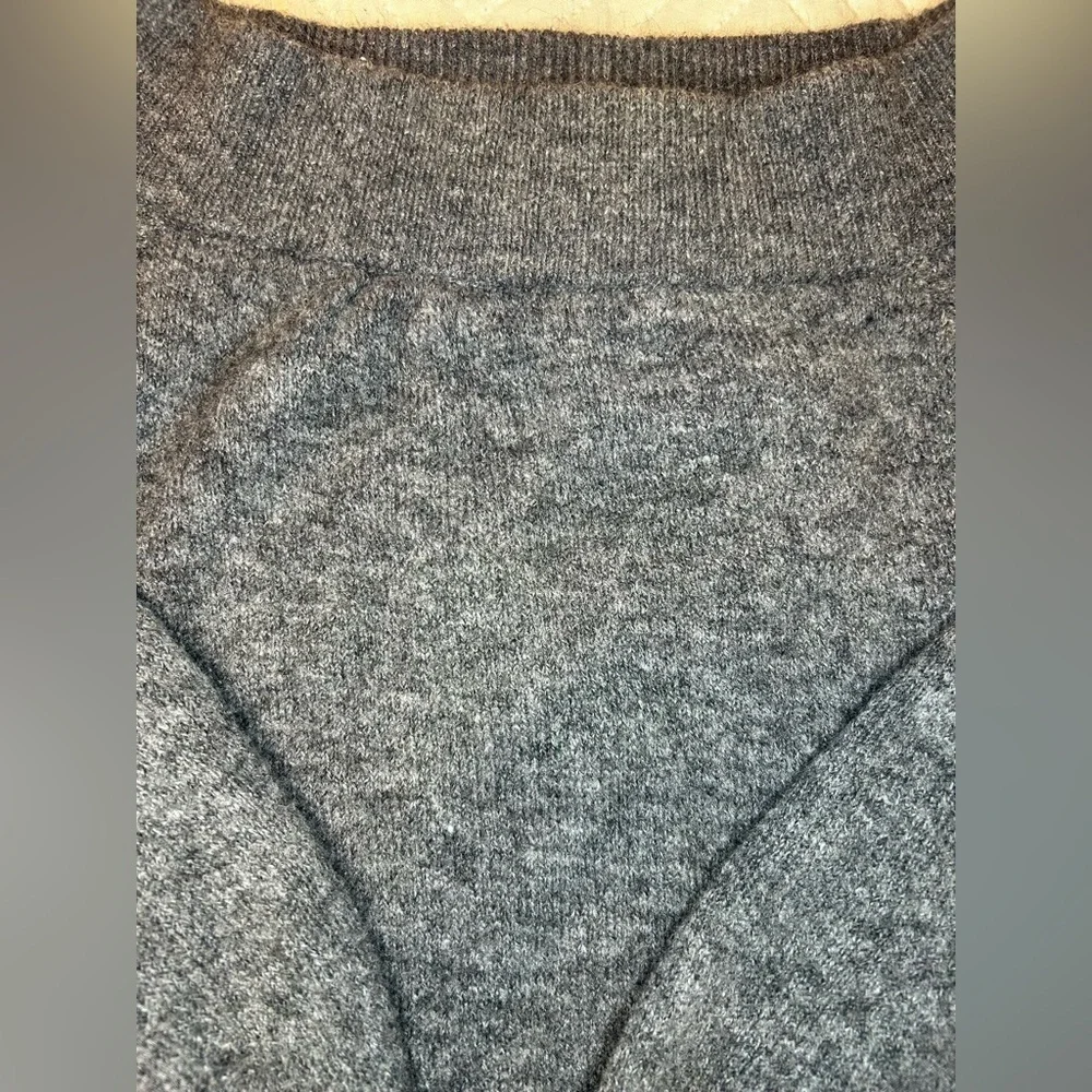 H&M Gray Off Shoulder Fold Over Neck Sweater Wool Alpaca Blend Size S - Picture 5 of 8